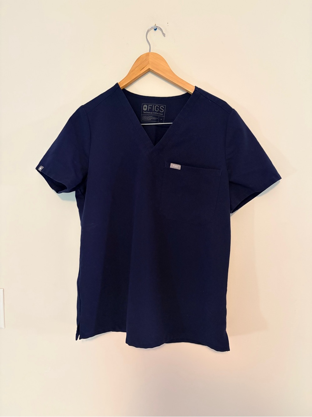 FIGS Technical Collection Solid Medical Scrub Top Navy blue (1568) Size M
